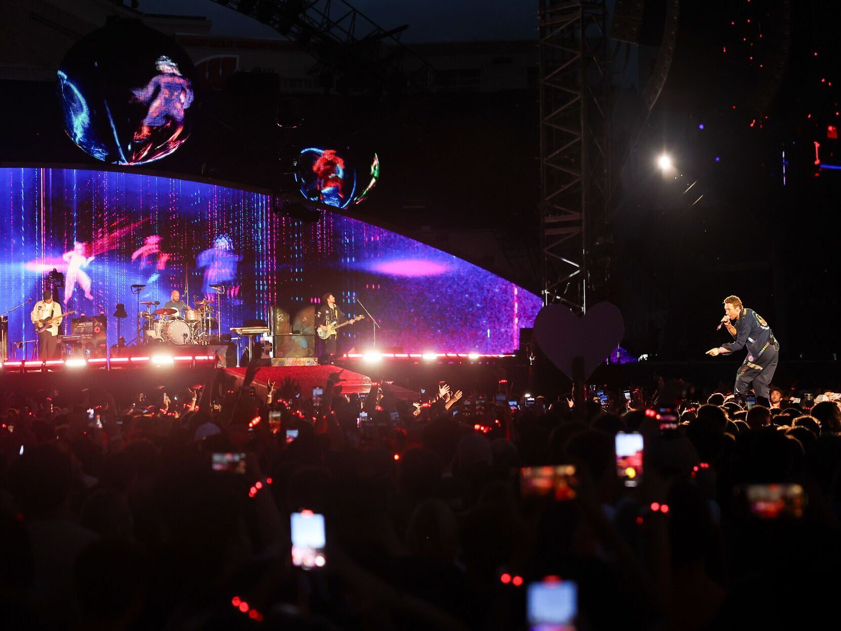071925-coldplay-0007.JPG another good one no. 6